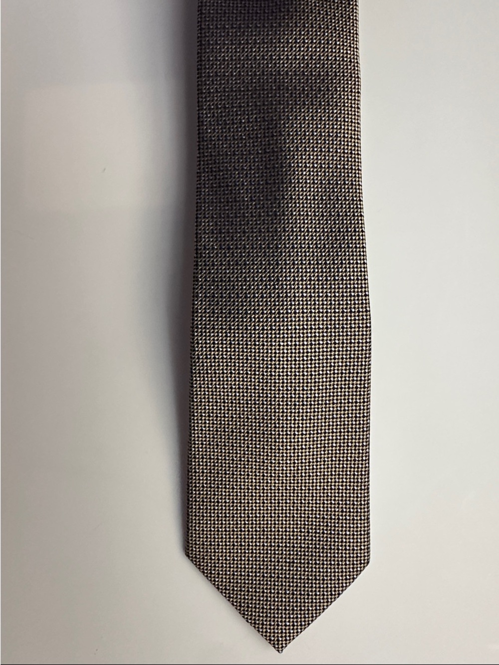 Classic Men's Textured Silk Tie